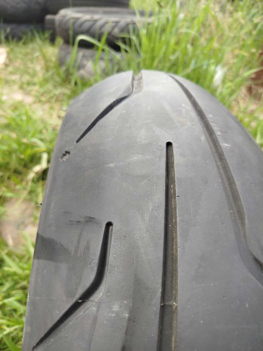 Anvelope moto R16