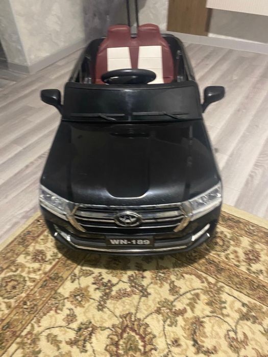 Продам машинку детская