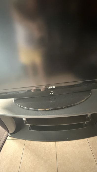 Vand Masa cu televizor