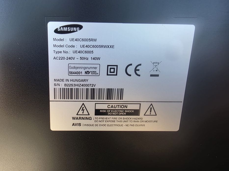 Vand tv Samsung diagonala  102 cm