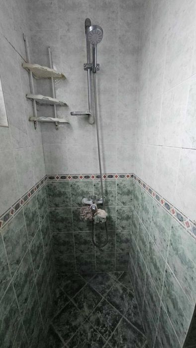 Голям 2-стаен монолит Кършияка - Панаира