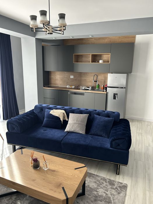 Дава се под наем Тристаен апартамент в Велинград - 115 кв.м за 598.23 € - Снимка #2