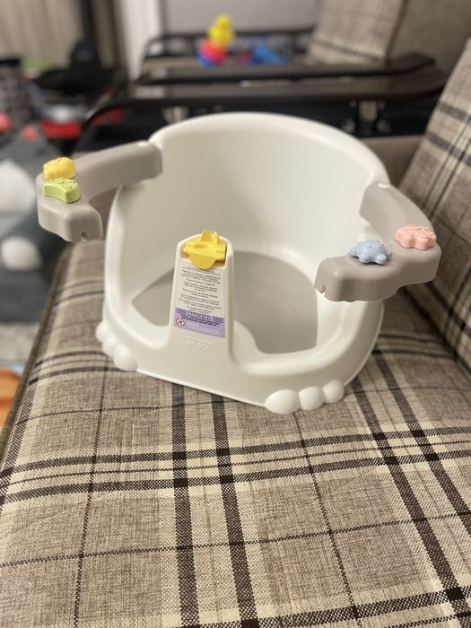 стульчик для купания ребенка