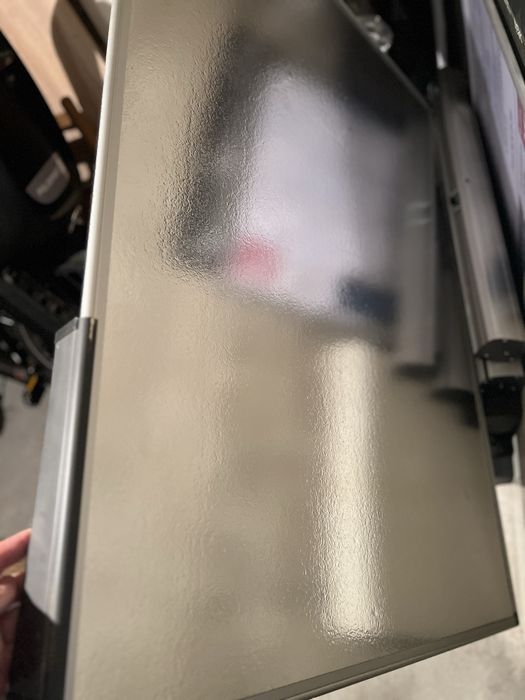 Продавам бяла магнитна дъска - отлично състояние