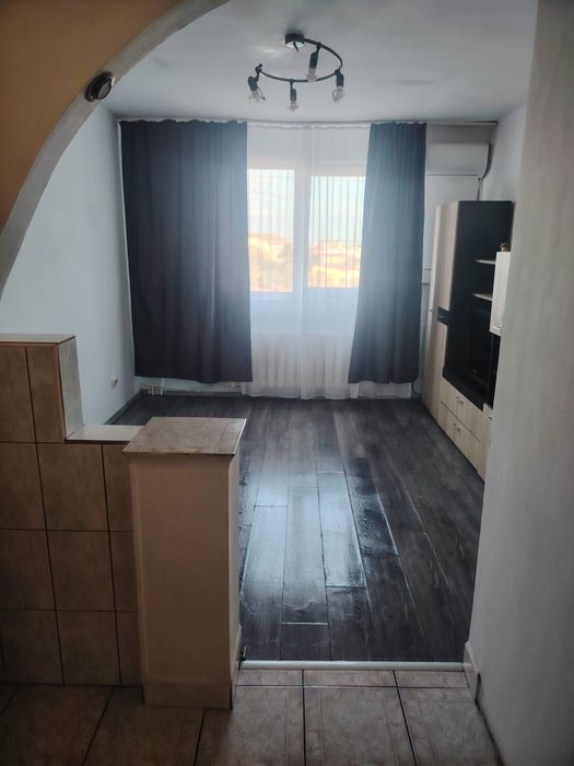 Vând Garsoniera zona Soarelui
