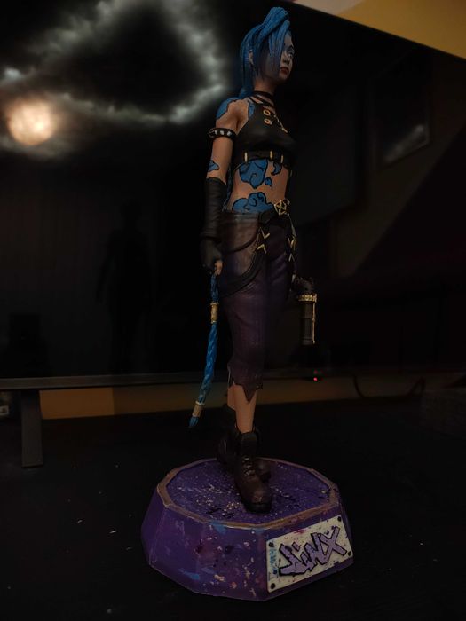 Jinx Arcane 40см ръчно боядисана
