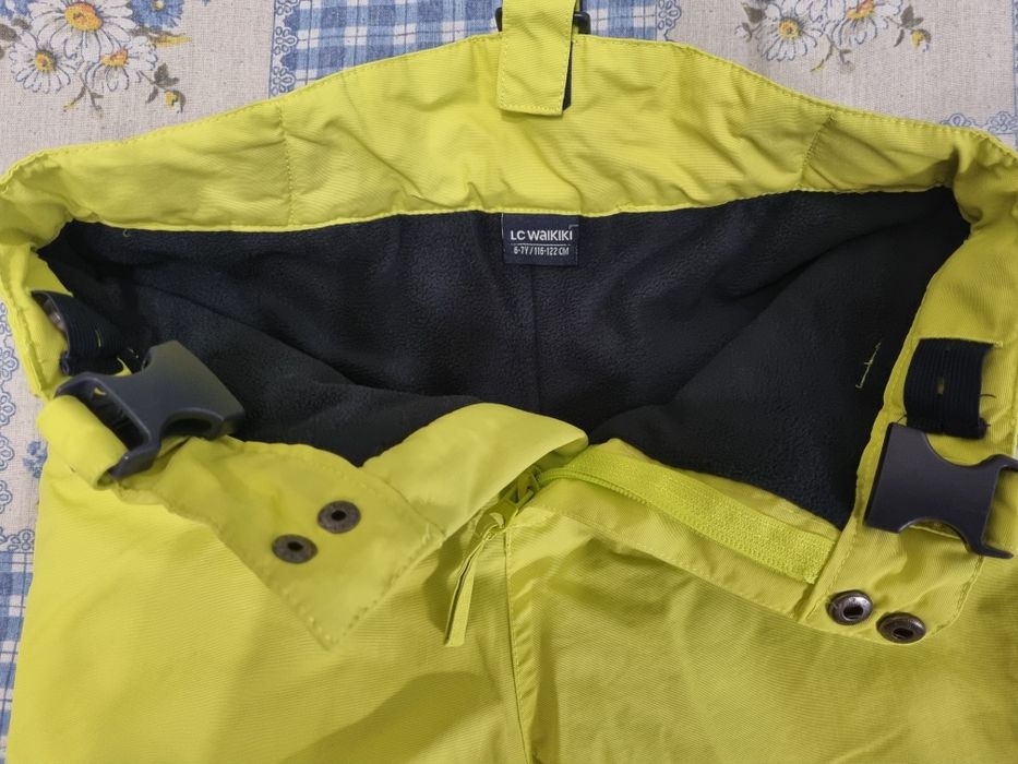 Ски гащеризон 6-7г и екип 4-6г