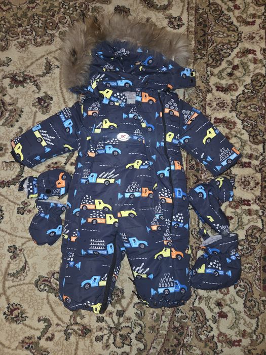 Продам детский зимний комбинезон