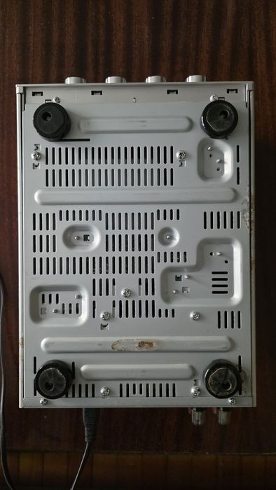 Аудио система Sony CMT-G1iP, CD плеър, Тунер FM, USB, AUX, 2x50W