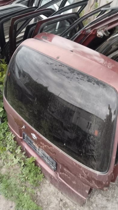 Запчасти Nissan Serena C23