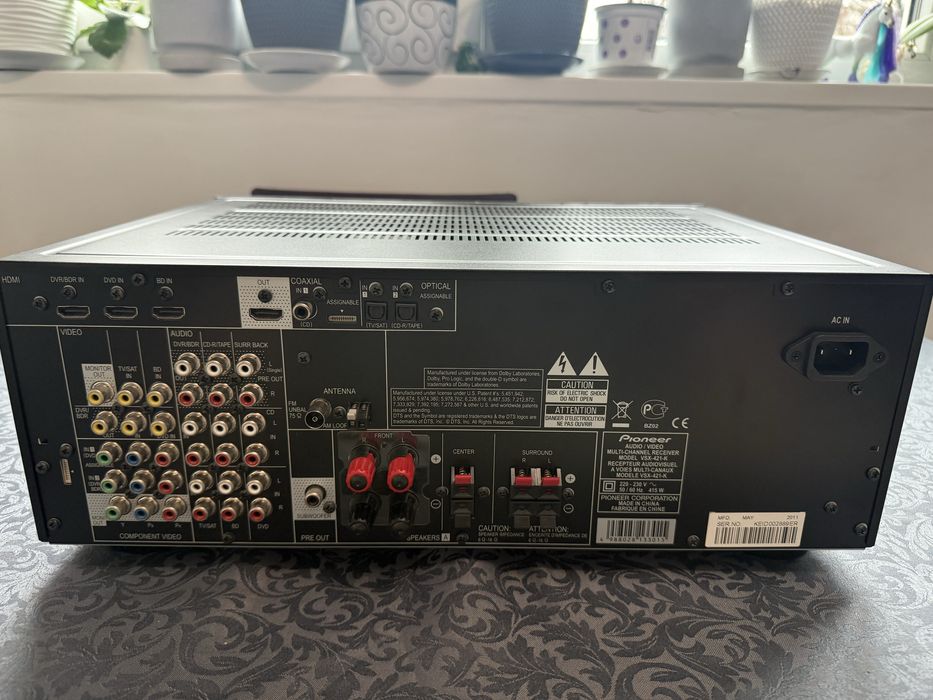 К-кт ресийвър Pioneer VSX 421 K + колони Dali Concept 2