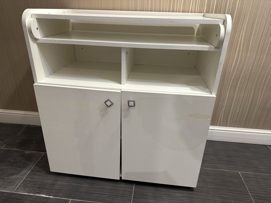 Шкафчик детский, для  детсклго пеленания.