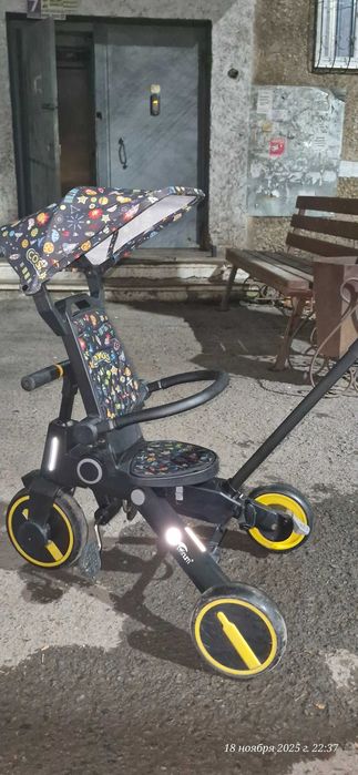 Детский трехколесный велосипед.