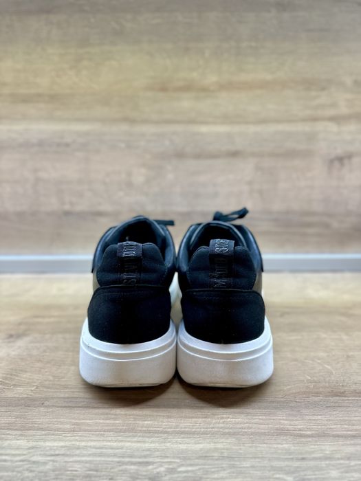 Продават се мъжки кецове/ сникърси/ обувки Steve Madde в размер 43 EU