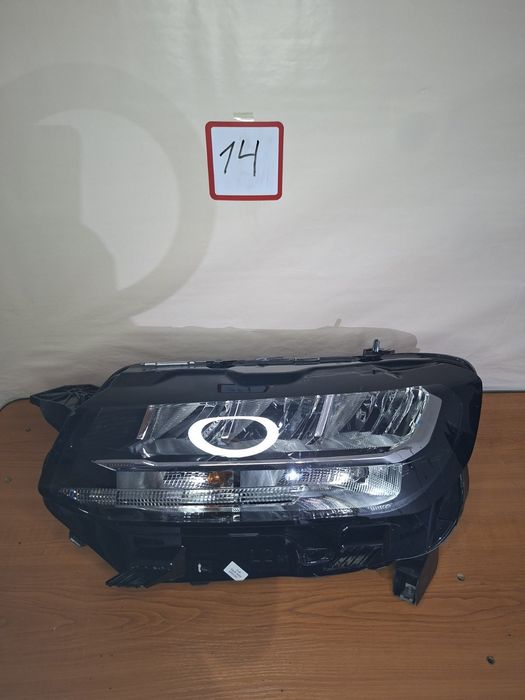 Ляв фар Toyota Proace City Doblo LIFT Full LED
