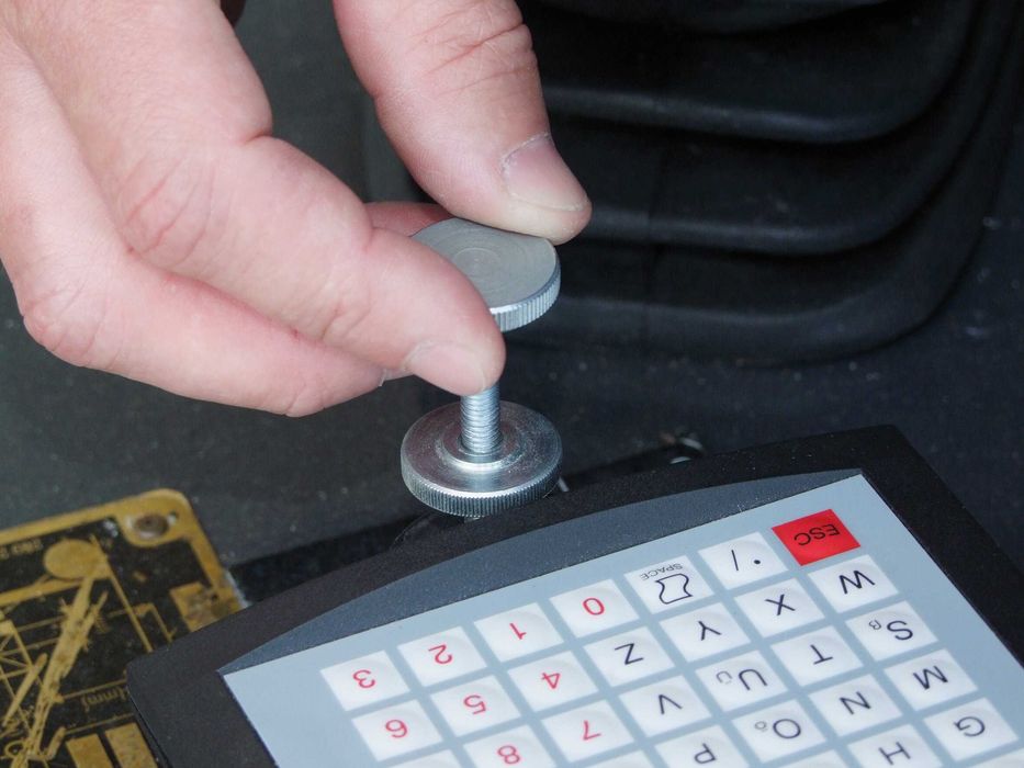 Decelerometru cu compensare MAHA Germania, model VZM300