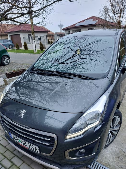 Peugeot 3008 1.2 benzina 130 CP tip STYLE an 2016