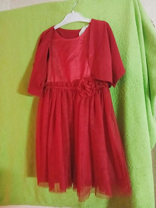 Продаются детские нарядные платья