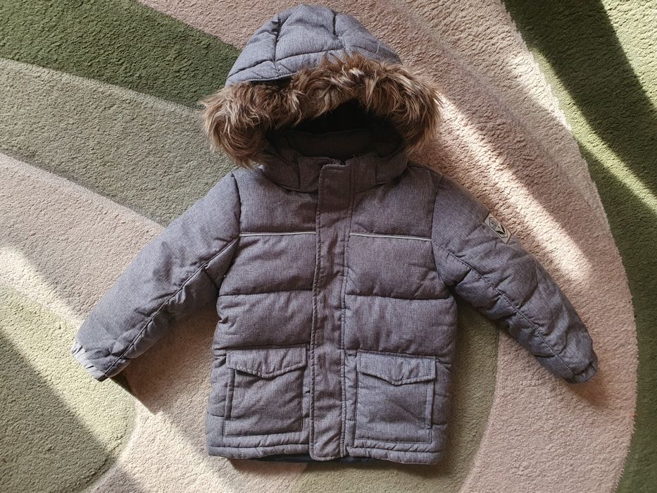 Зимни якета и грейка-НМ,Бенетон 3-4г.