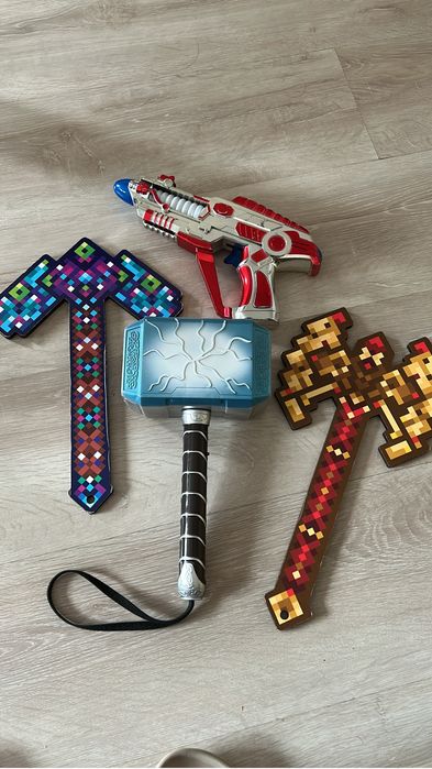 Игрушки для мальчика