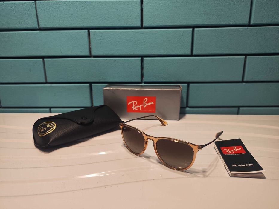 Ray-Ban RB4171 Erika слънчеви очила 54