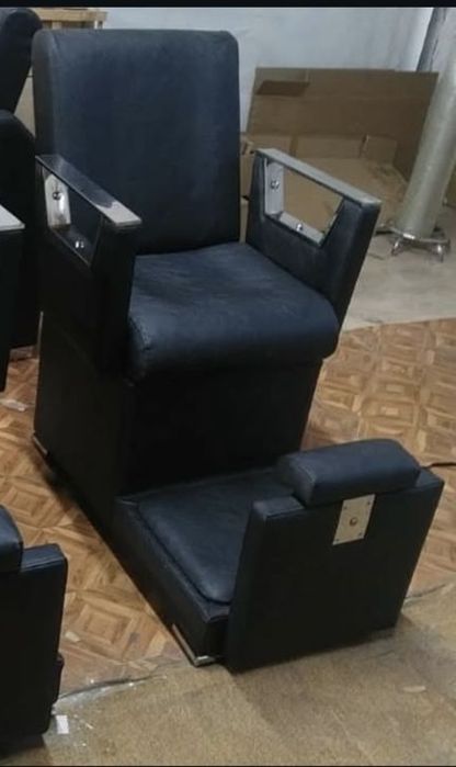 Манюкюрный кресло