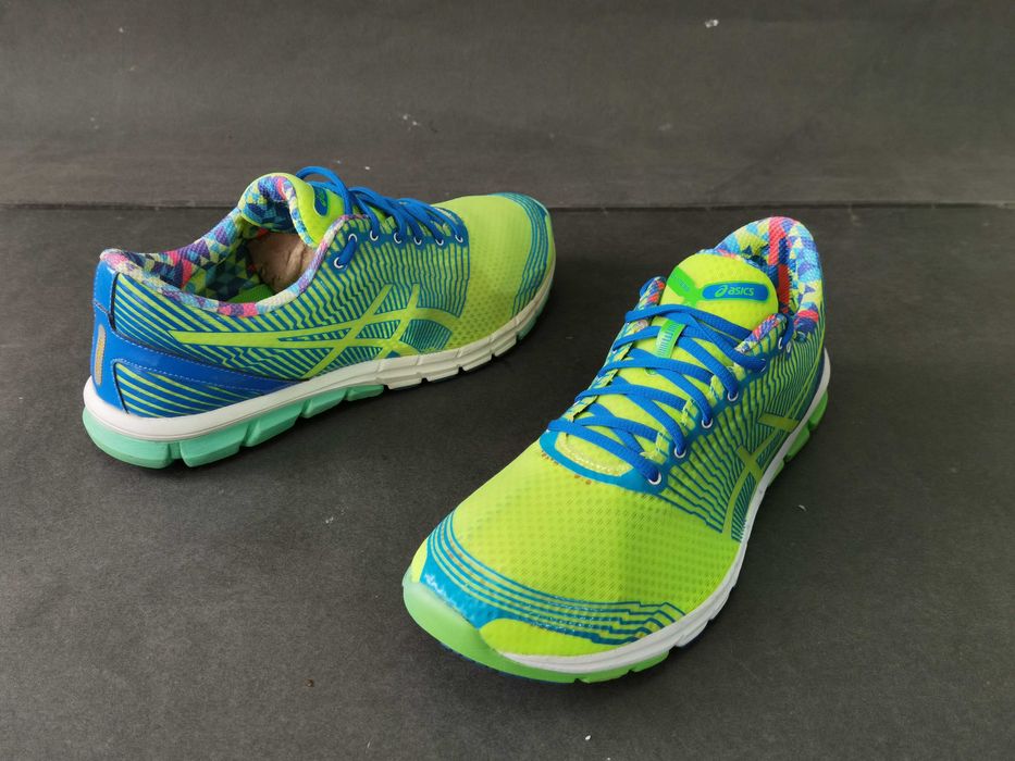 AdidasI barbati 47 48  ghete munte alergare  maraton ASICS Ca NOI
