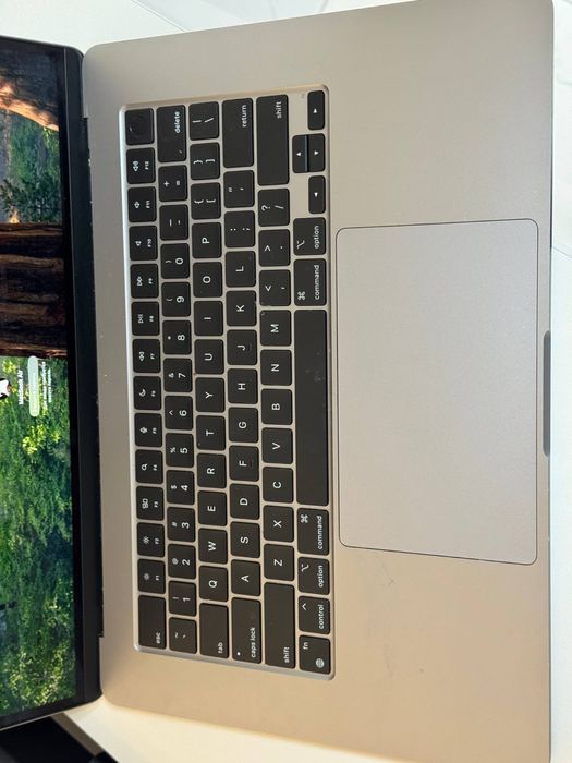MacBook Air 15 2023 M2