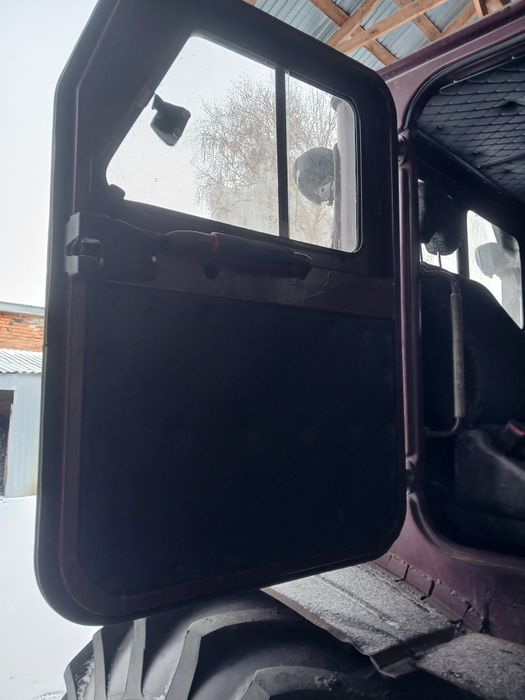 Трактор колесный