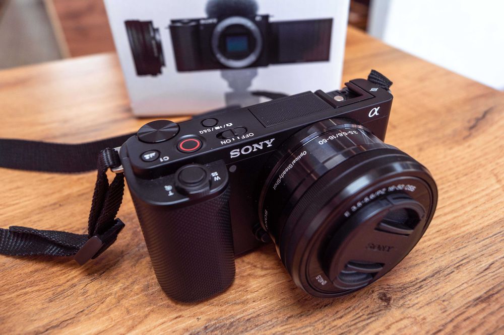 Sony ZV-E10 16-50mm Рассрочка Магазин Red Geek