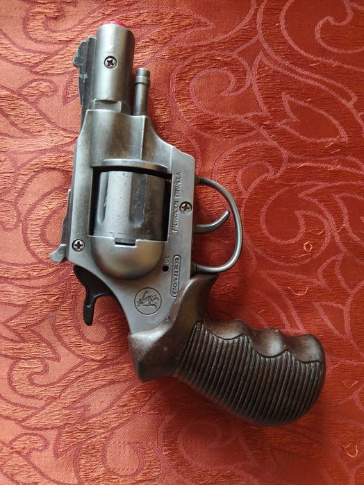 Gonher испански детски револвер с капси