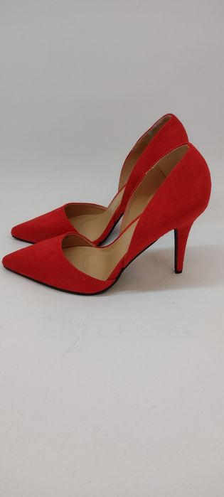 Дамски обувки на висок ток и чанта в червен велур