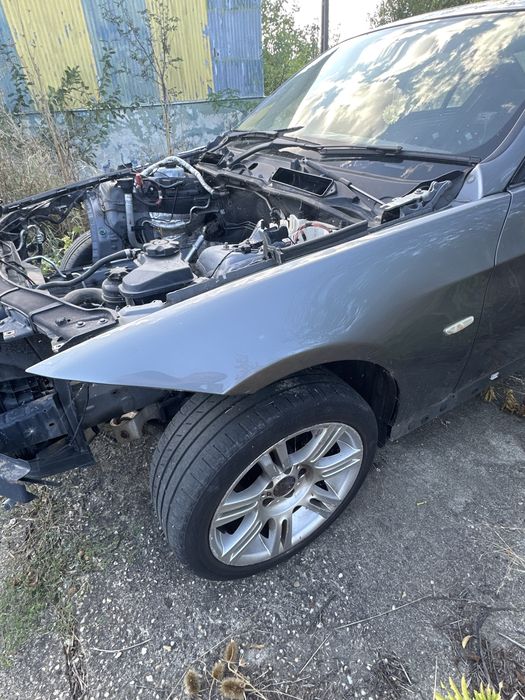 Aripa Stanga BMW Seria 3 E90 E91 cod culoare A52 dreapta 475