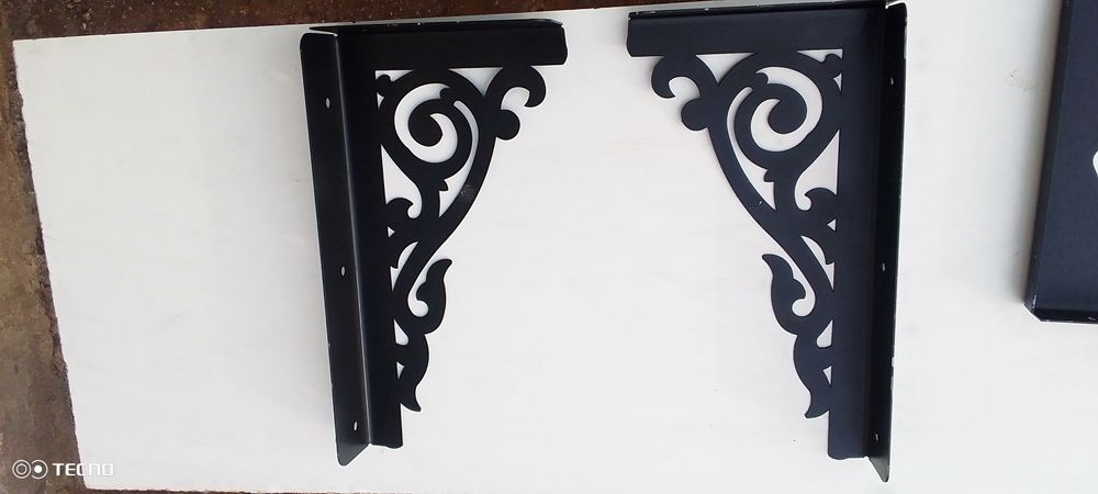 Кронштейны для полок. крепление.С листа. Хорошего качества. Полка