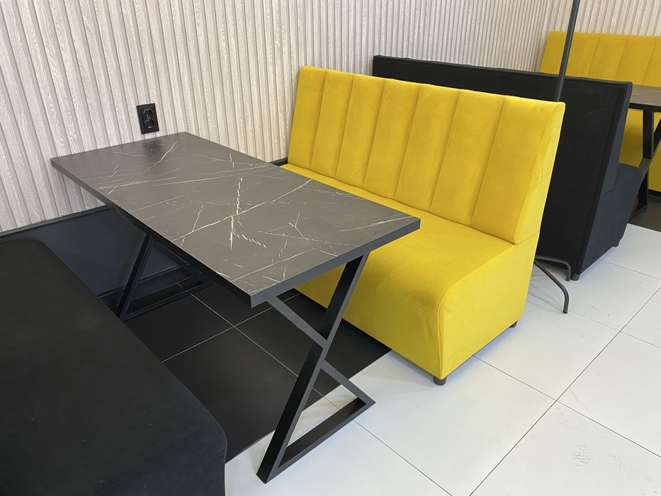 Диваны и столы для кафе