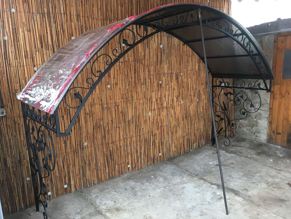 Козирки от поликарбонат