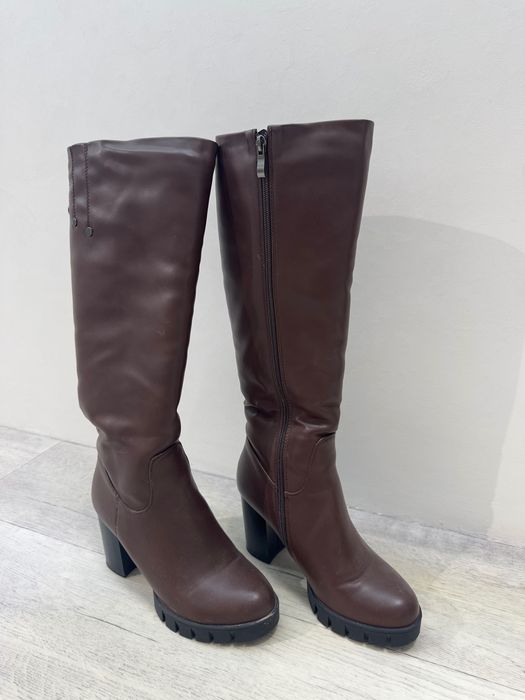 Сапоги женские. Жен