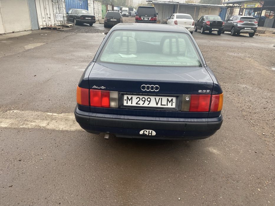 Ауди 100 2.3 паук