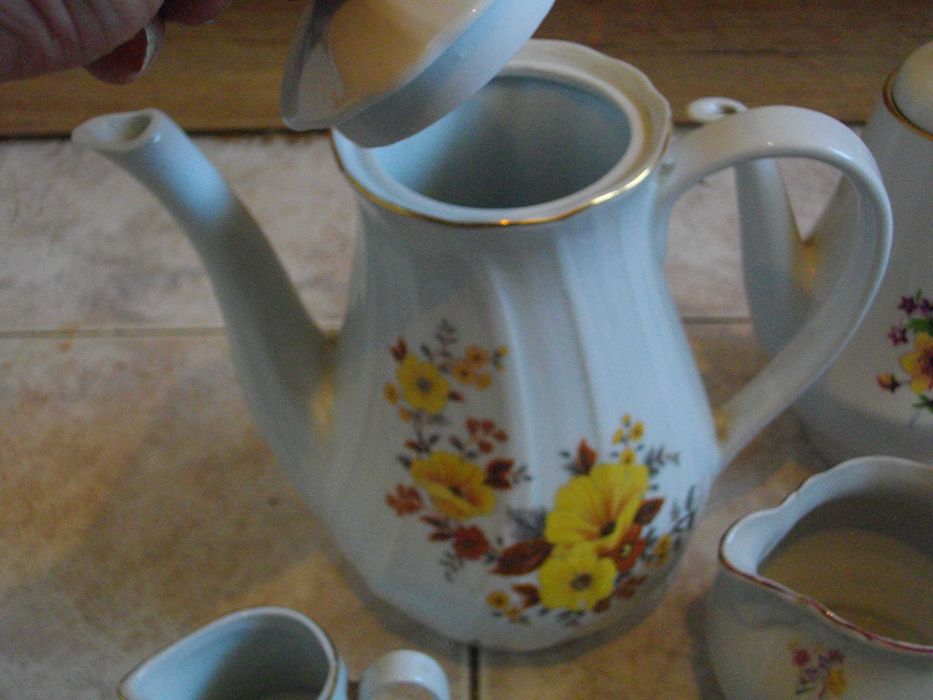 Стар Български Ретро Сервиз-От Соца-14 Части-Завод "Китка"-Н.Пазар