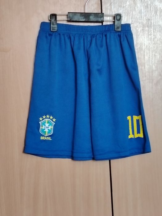 Продам футбольную форму