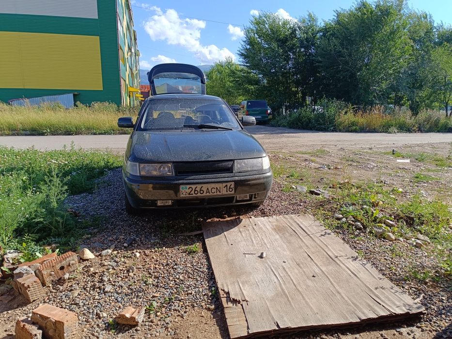 Продам машину срочно