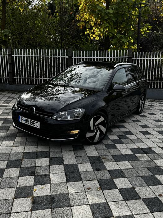 VW//Golf7//2.0Diesel//Panoramic//Piele//Navi//PlafonAlcantara//Dynaudio//JanteR18GTD//LuminiAmbientale