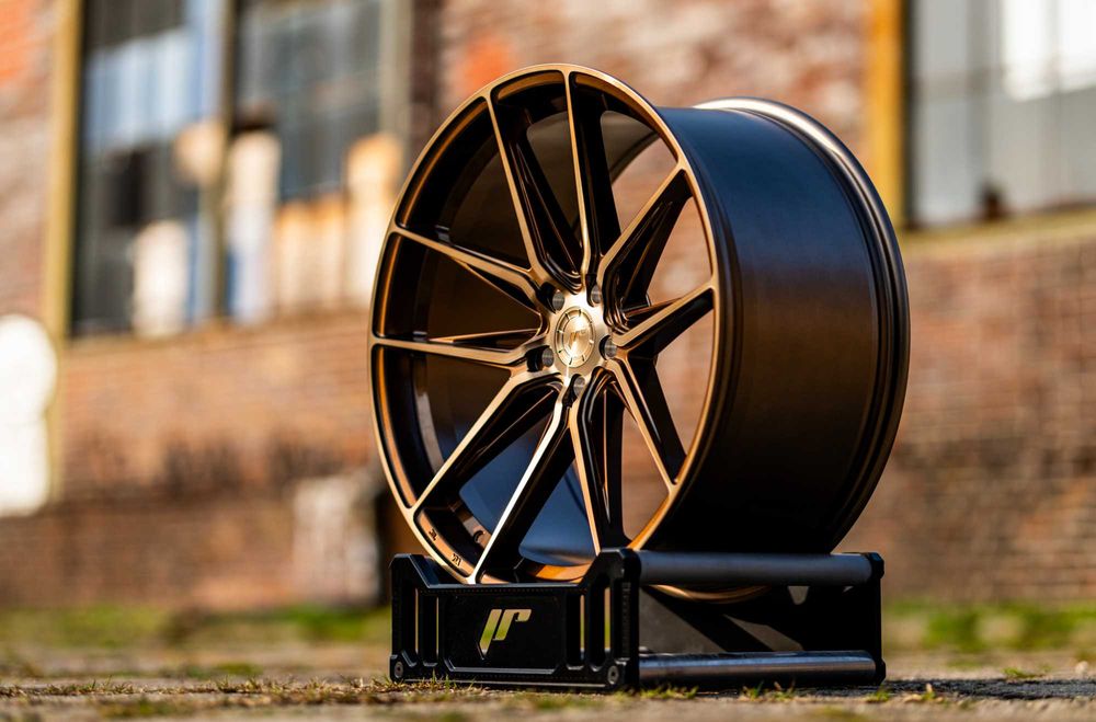 Jante model nou Japan Racing JR44 BMW Audi Tesla Mercedes Mazda Dodge