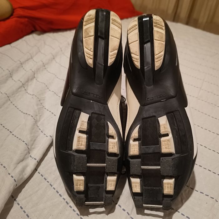 Clăpari ski Salomon r5 carbon 42
