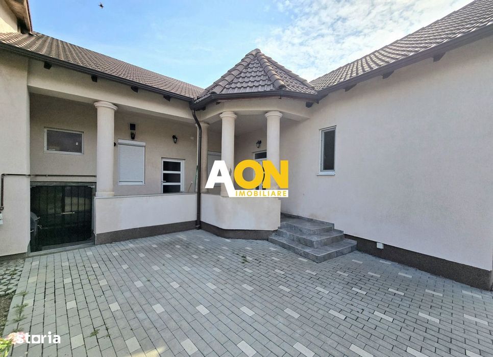 Casă Înșiruită de Închiriat, 4 Camere, Zona Centru