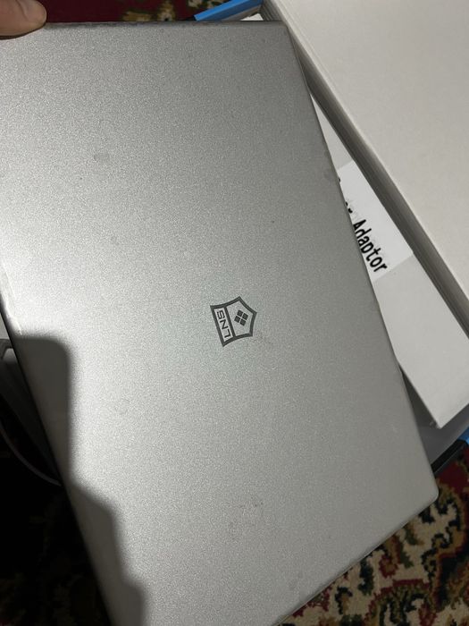 Notebook yangi corei 7
