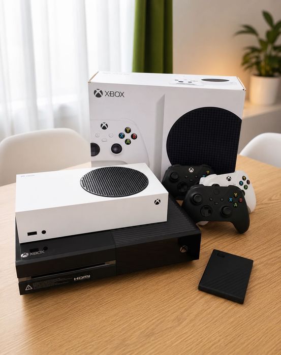 Xbox Series S 512 GB + 3 controllere + HDD 1TB + Xbox One