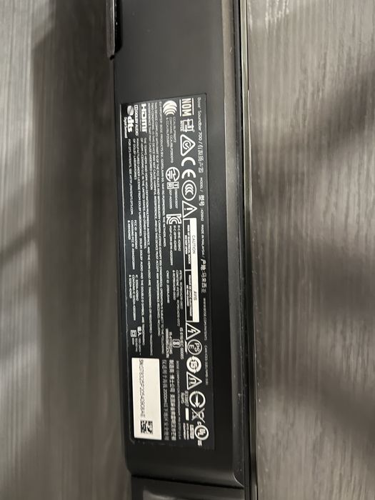 Bose 700 soundbar si subwoofer