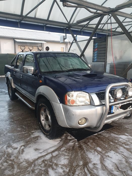Nissan Navara D22