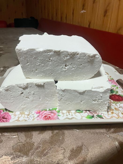 Brânză de oaie 30 lei kg